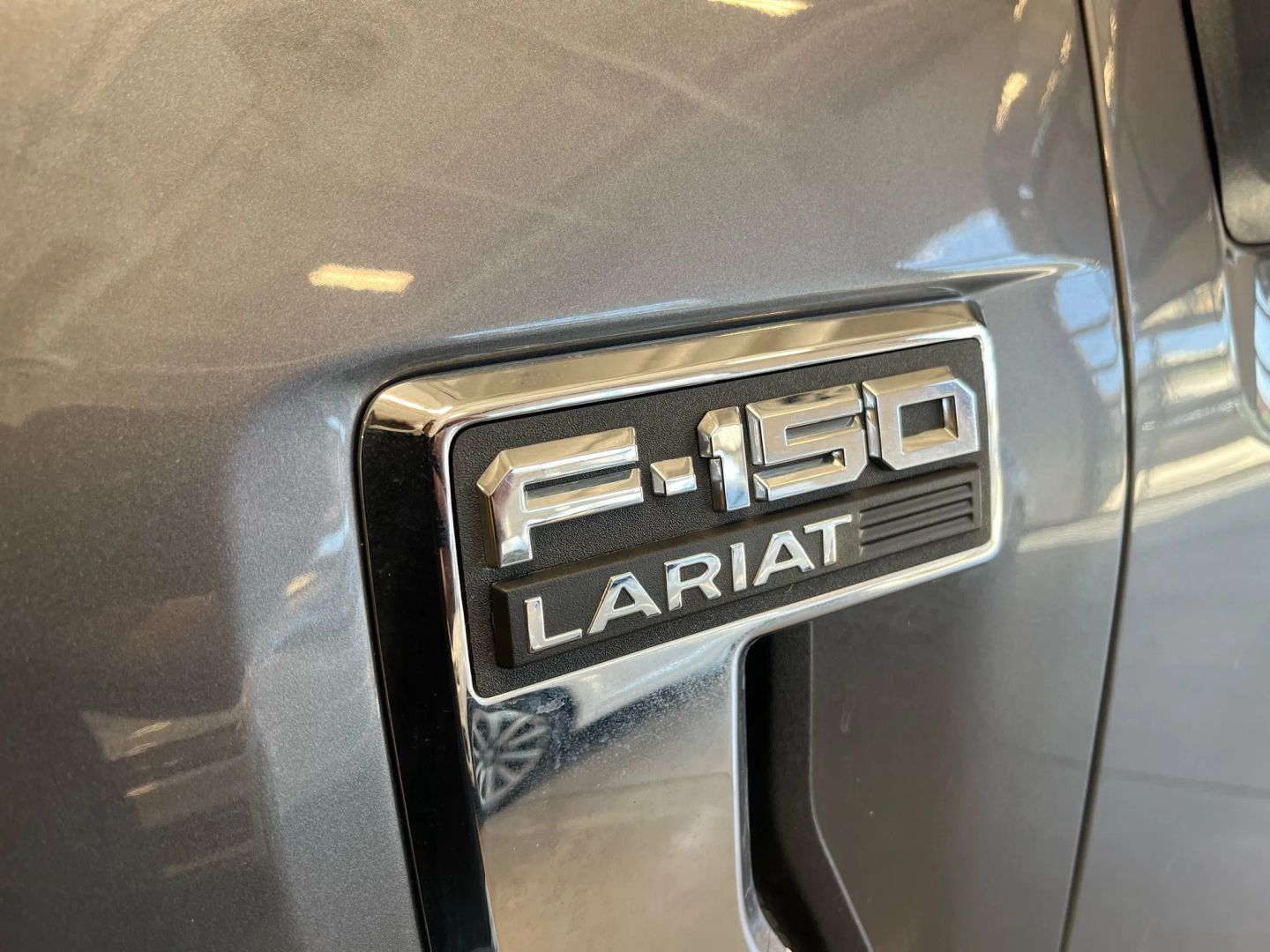 2023 Ford F-150 Lariat photo 24