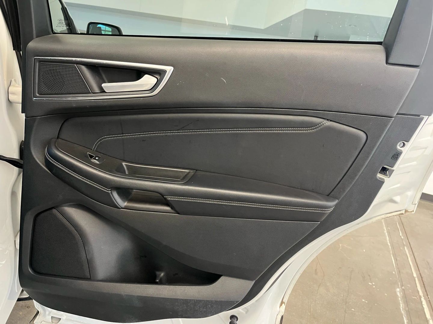 2023 Ford Edge Titanium photo 15