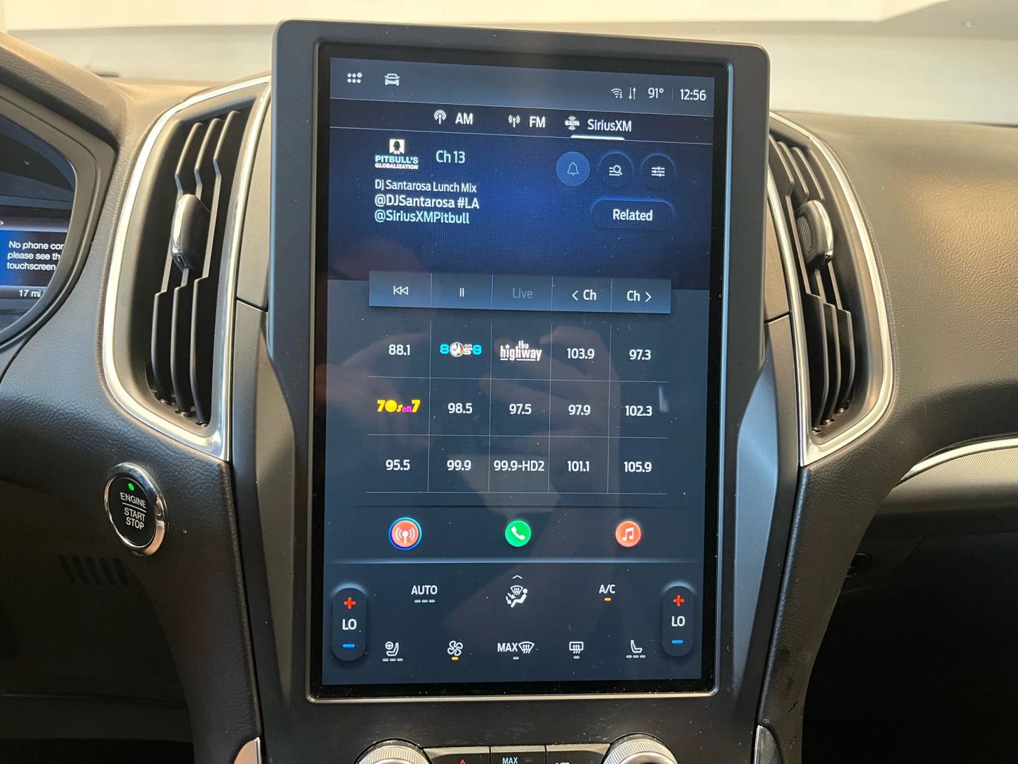 2023 Ford Edge Titanium photo 19