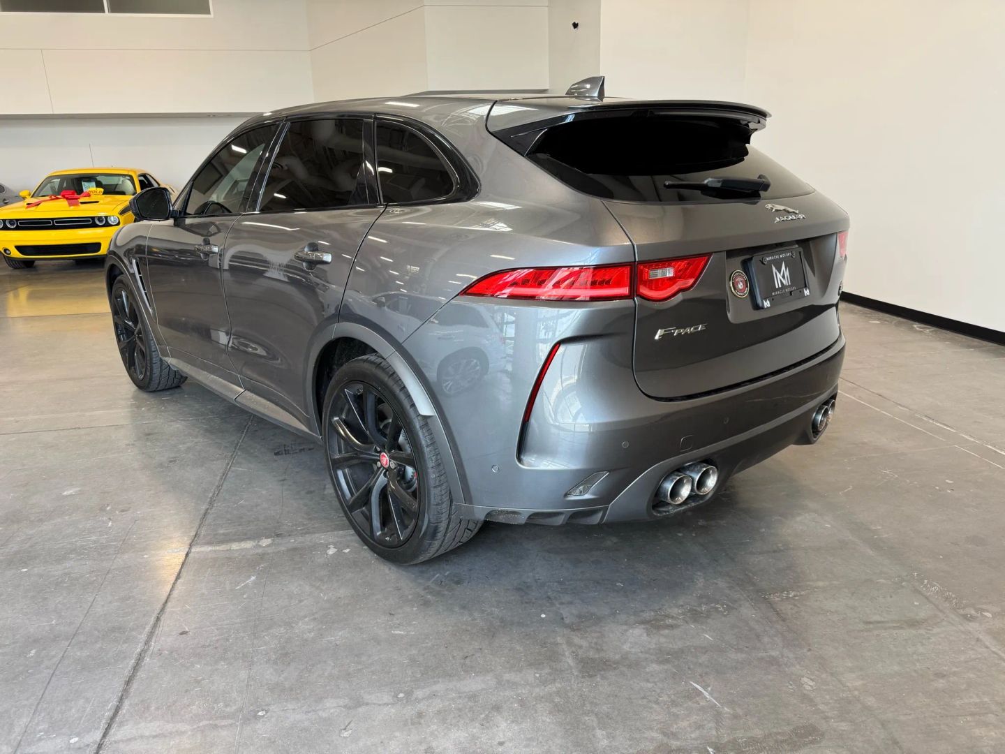 2019 Jaguar F-PACE SVR photo 3
