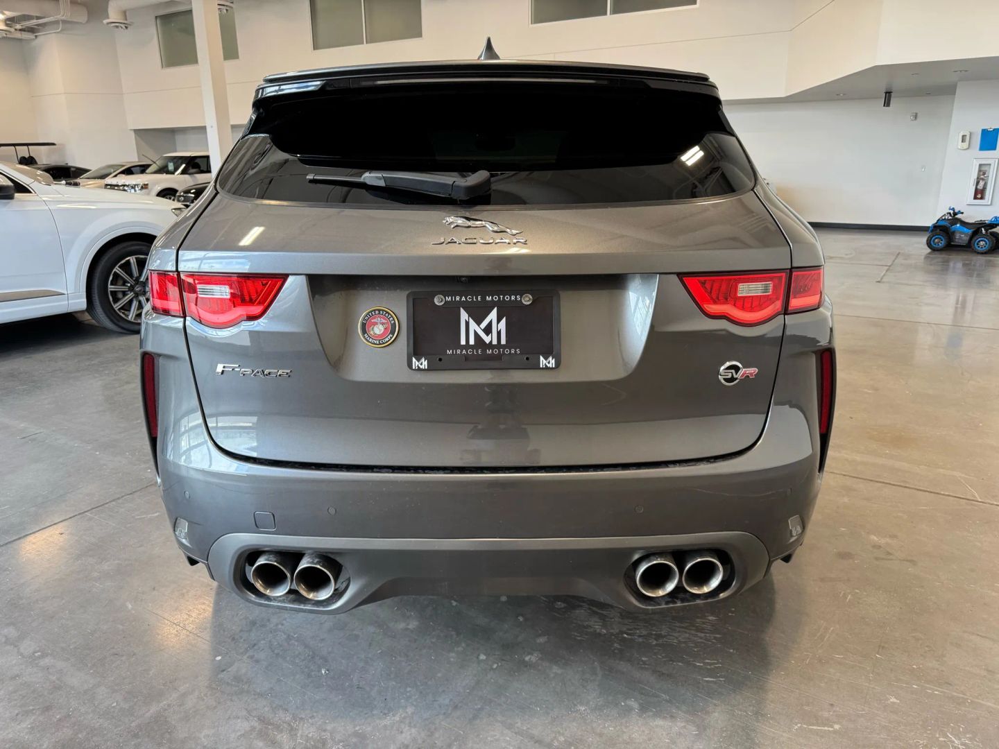 2019 Jaguar F-PACE SVR photo 4