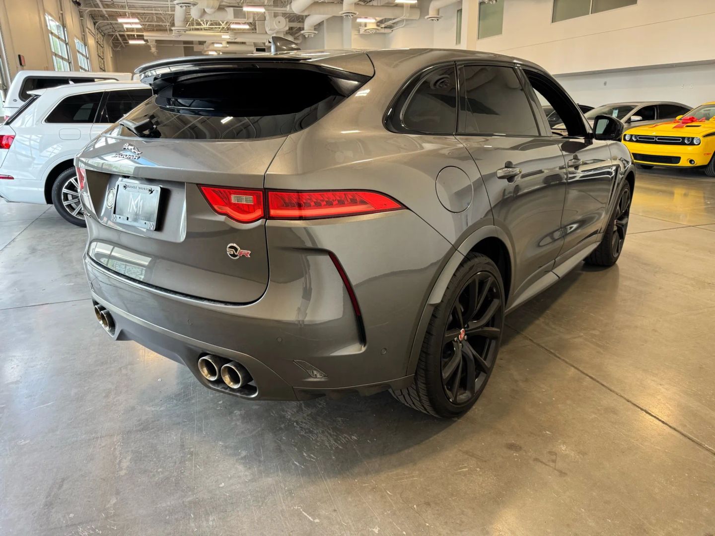 2019 Jaguar F-PACE SVR photo 6
