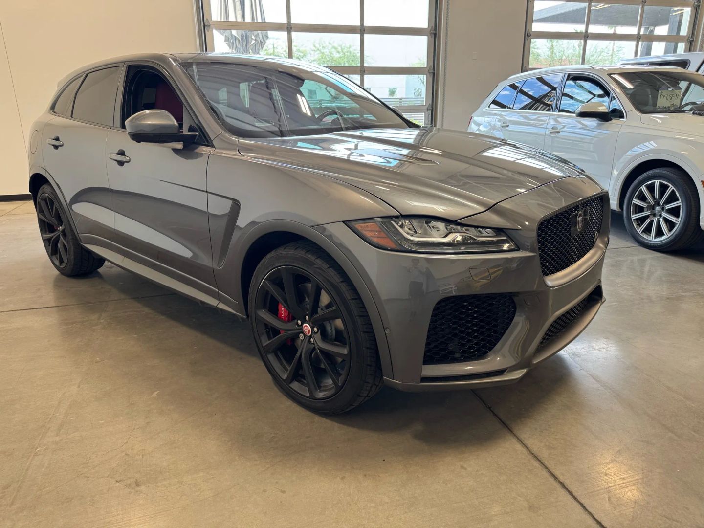 2019 Jaguar F-PACE SVR photo 8