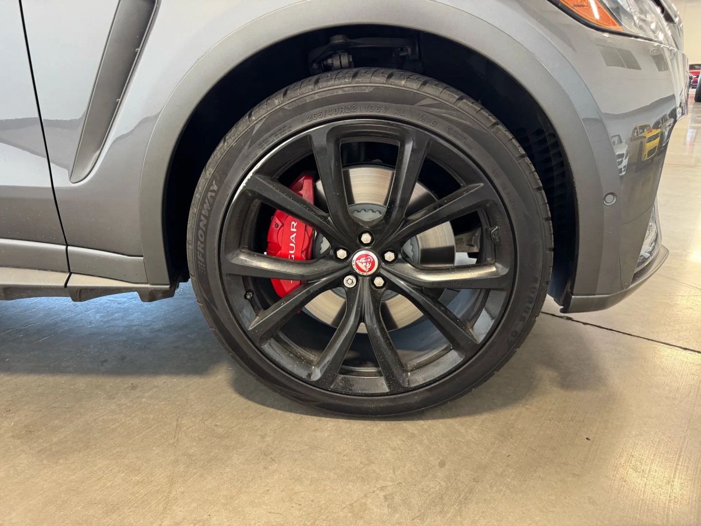 2019 Jaguar F-PACE SVR photo 23