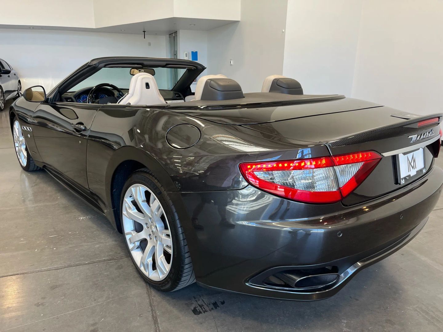 2016 Maserati Granturismo Sport photo 3