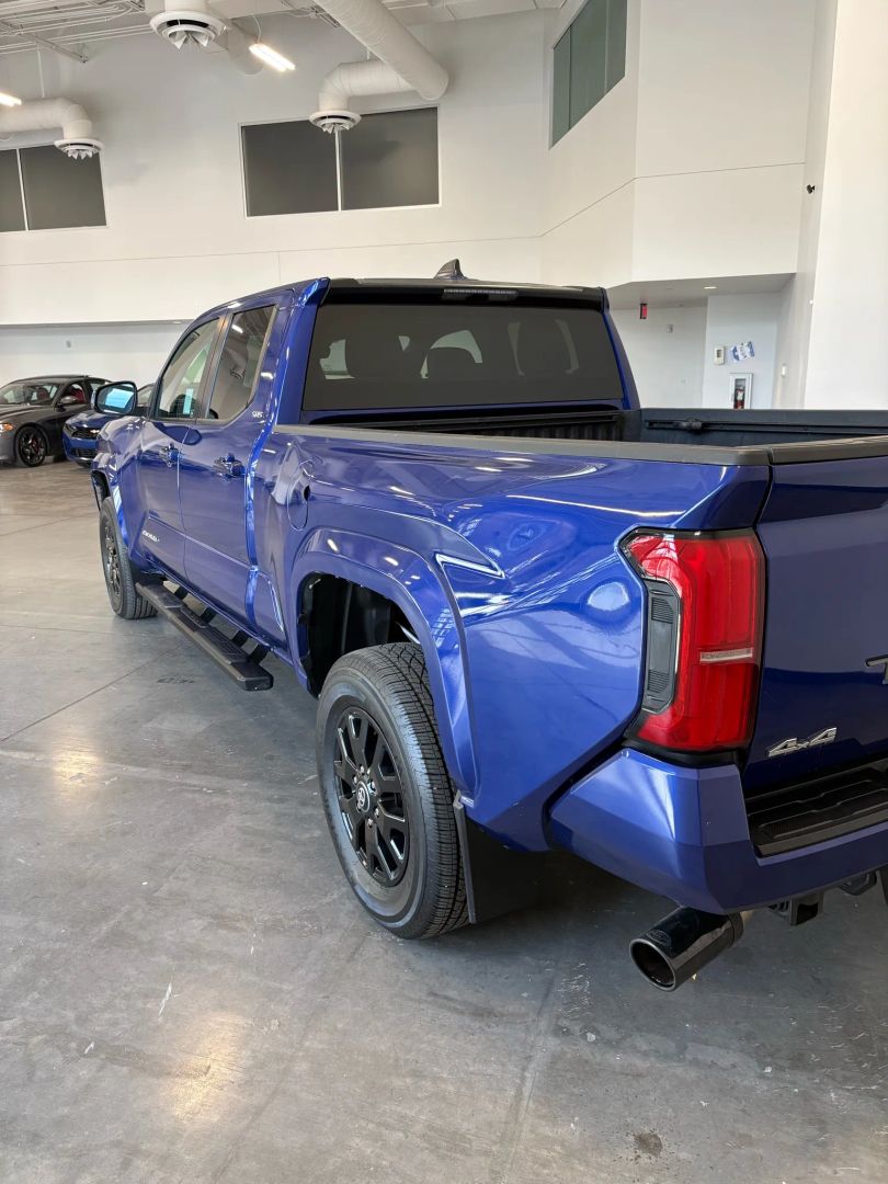 2024 Toyota Tacoma SR5 photo 3