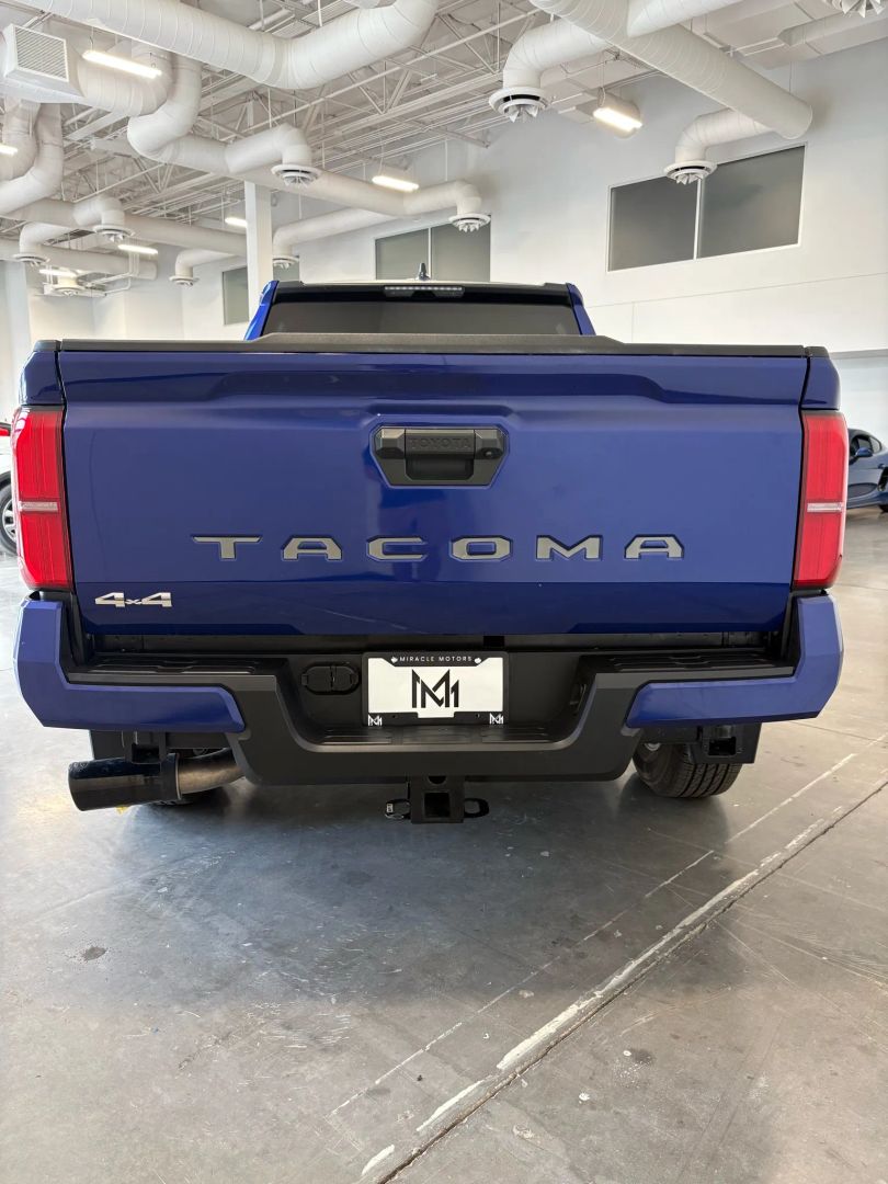 2024 Toyota Tacoma SR5 photo 4