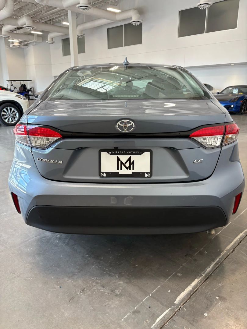 2024 Toyota Corolla LE photo 4