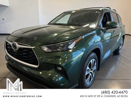 2023 Toyota Highlander XLE