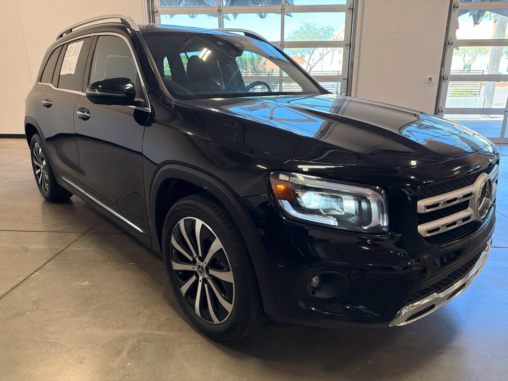 Photo 7 of this Mercedes-Benz GLB 250
