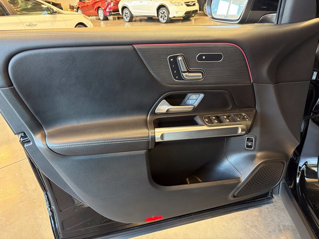 Photo 11 of this Mercedes-Benz GLB 250
