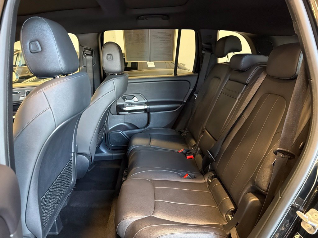 Photo 12 of this Mercedes-Benz GLB 250
