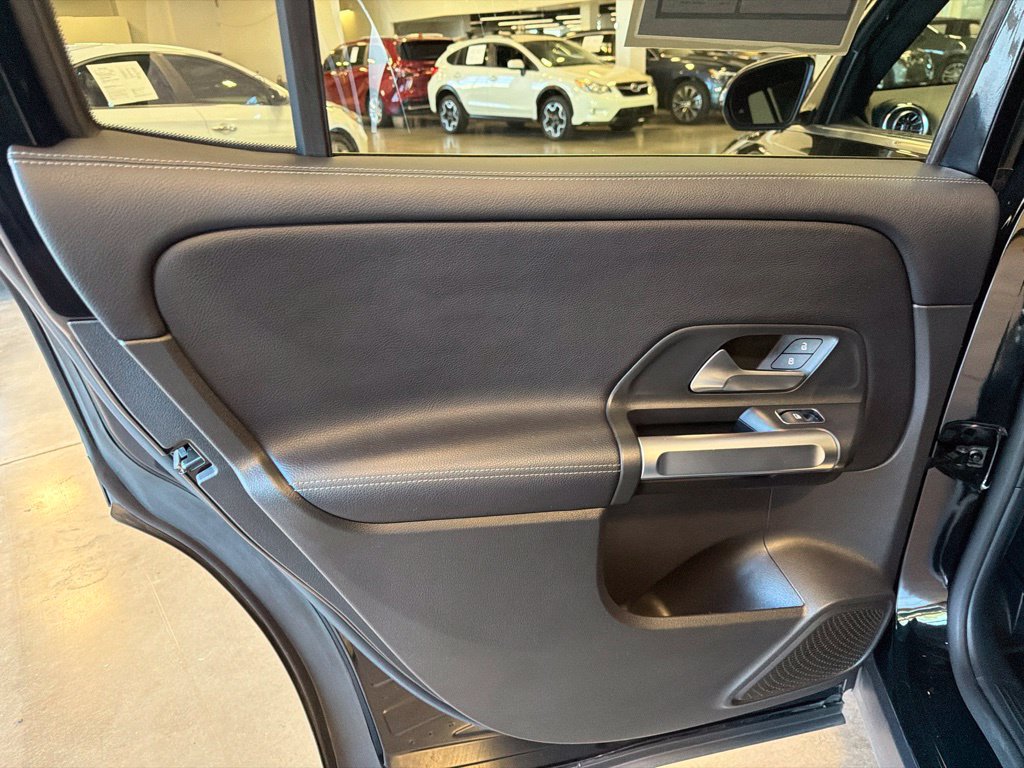 Photo 14 of this Mercedes-Benz GLB 250