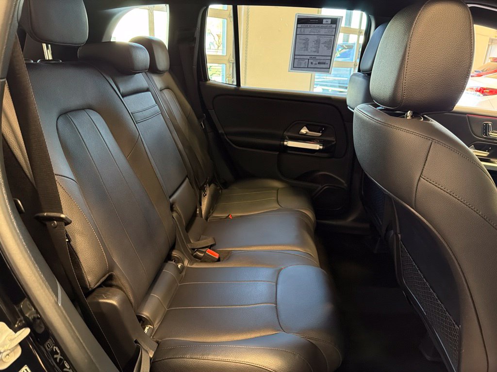 Photo 17 of this Mercedes-Benz GLB 250
