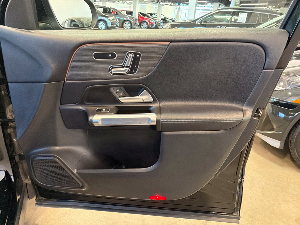 Photo 21 of this Mercedes-Benz GLB 250