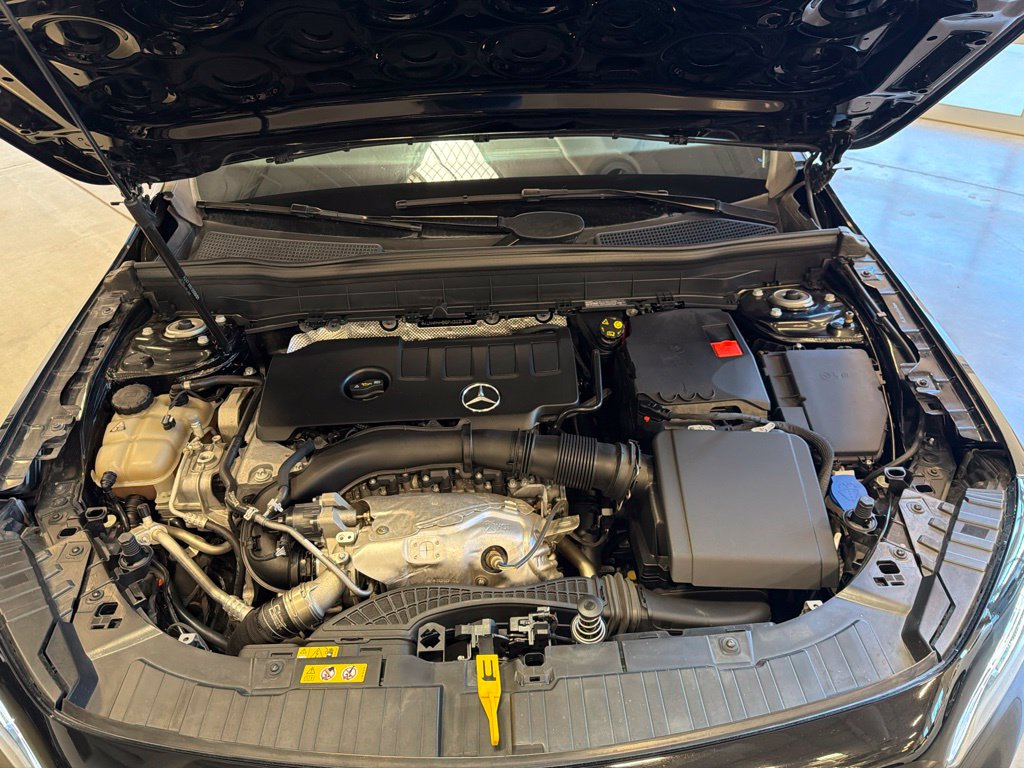 Photo 26 of this Mercedes-Benz GLB 250