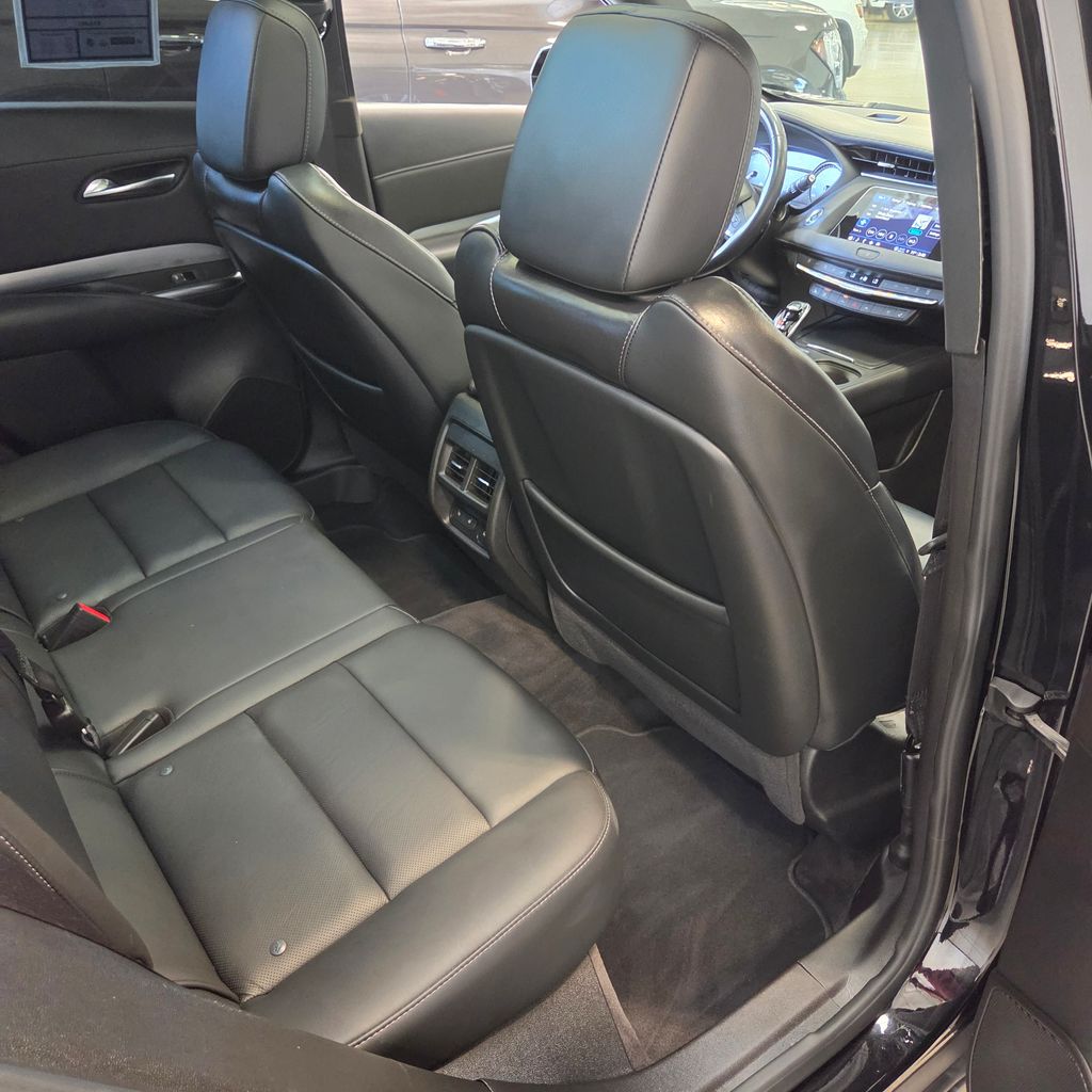 Photo 15 of this Cadillac XT4