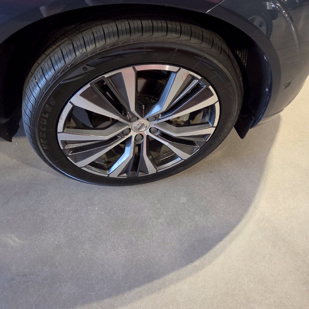 Photo 20 of this Volvo XC60