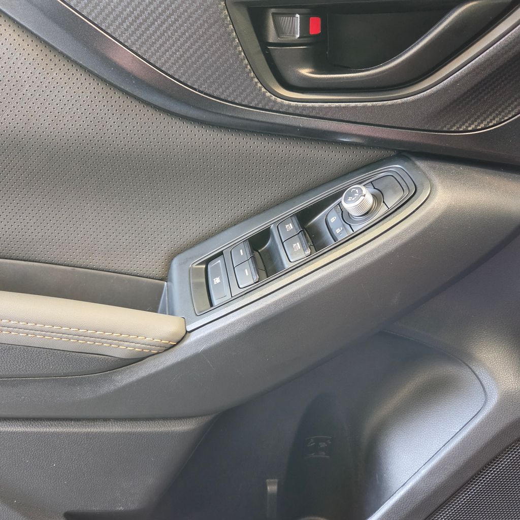 Photo 14 of this Subaru Crosstrek