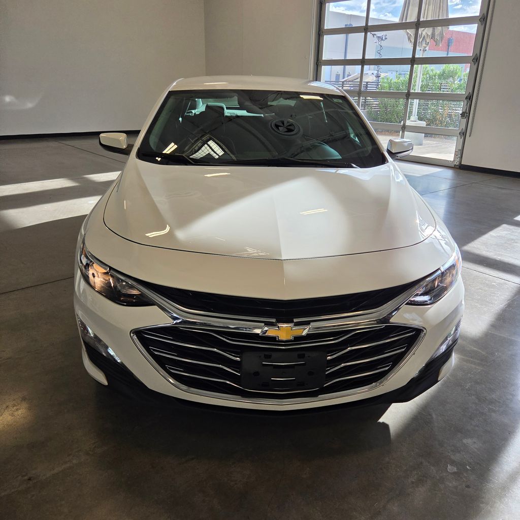 Photo 8 of this Chevrolet Malibu