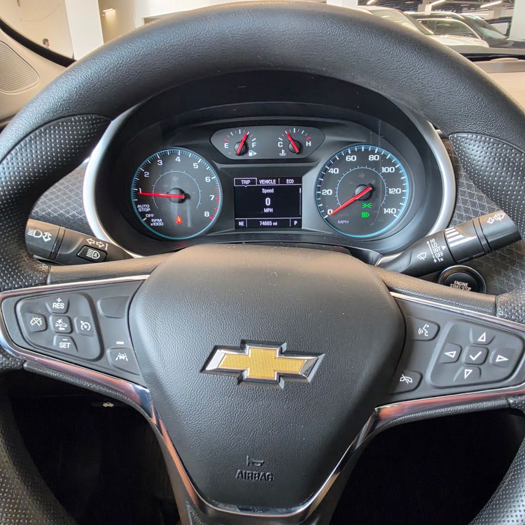 Photo 9 of this Chevrolet Malibu