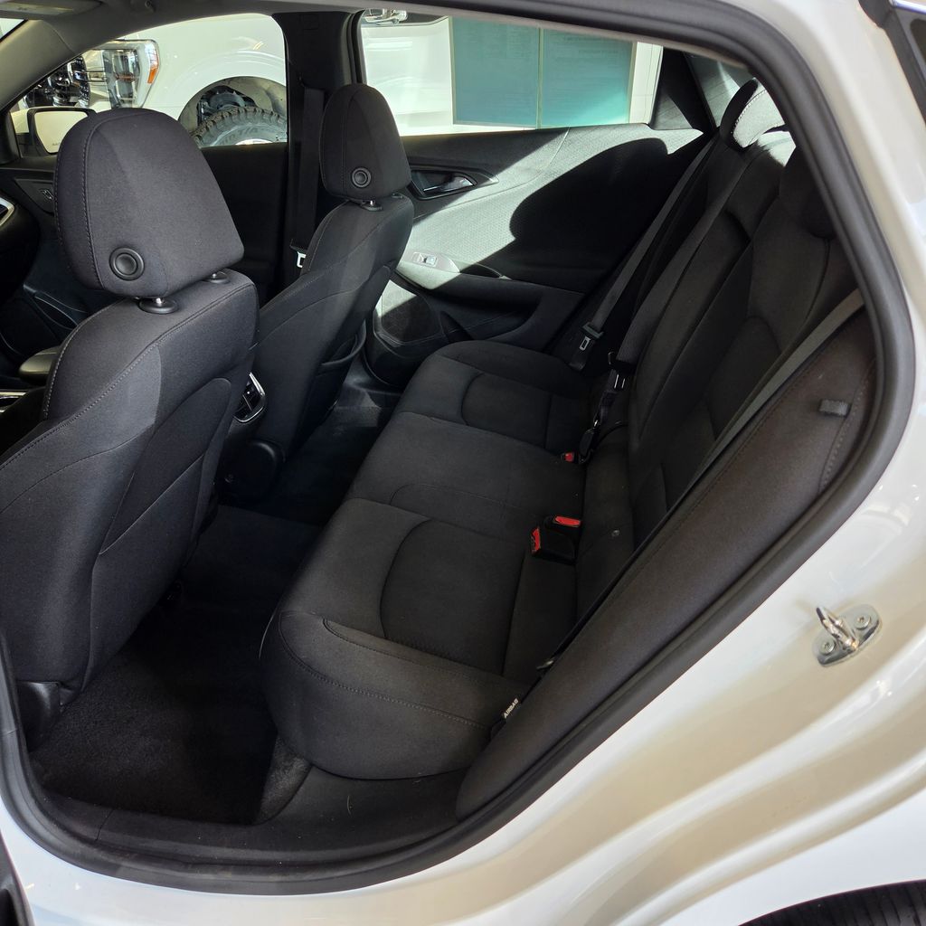 Photo 15 of this Chevrolet Malibu