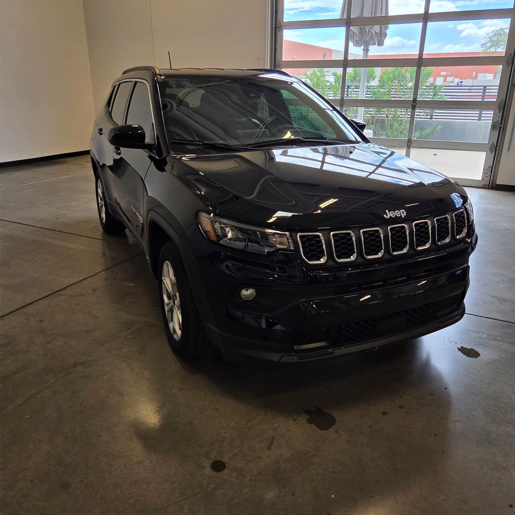 Photo 7 of this Jeep Compass
