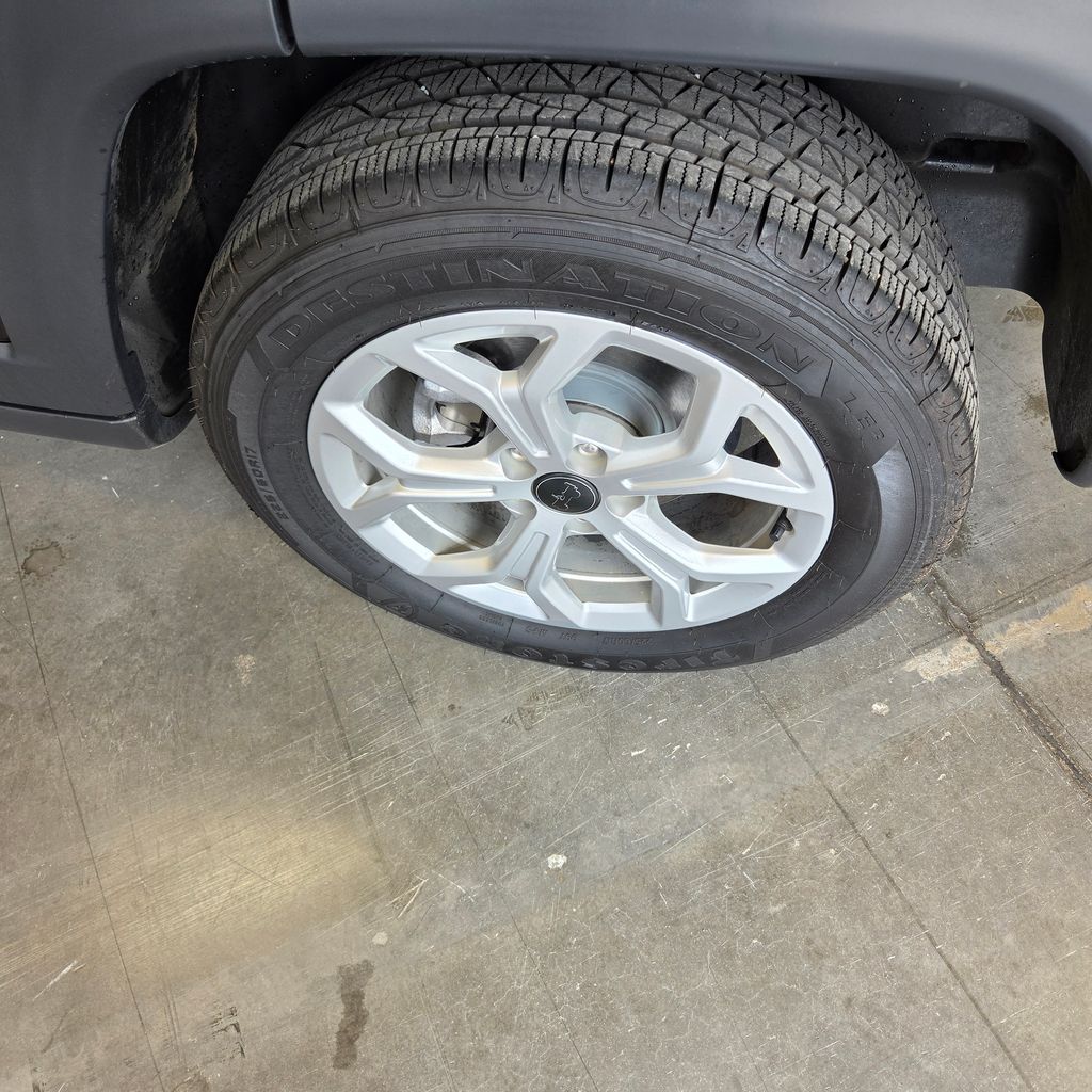Photo 24 of this Jeep Compass