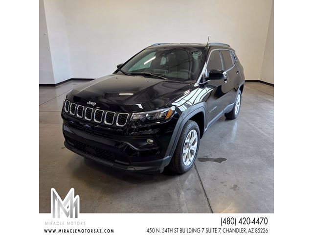 Diamond Black Crystal Pearlcoat 2026 Jeep Compass SUV / Crossover Four-Wheel Drive Automatic