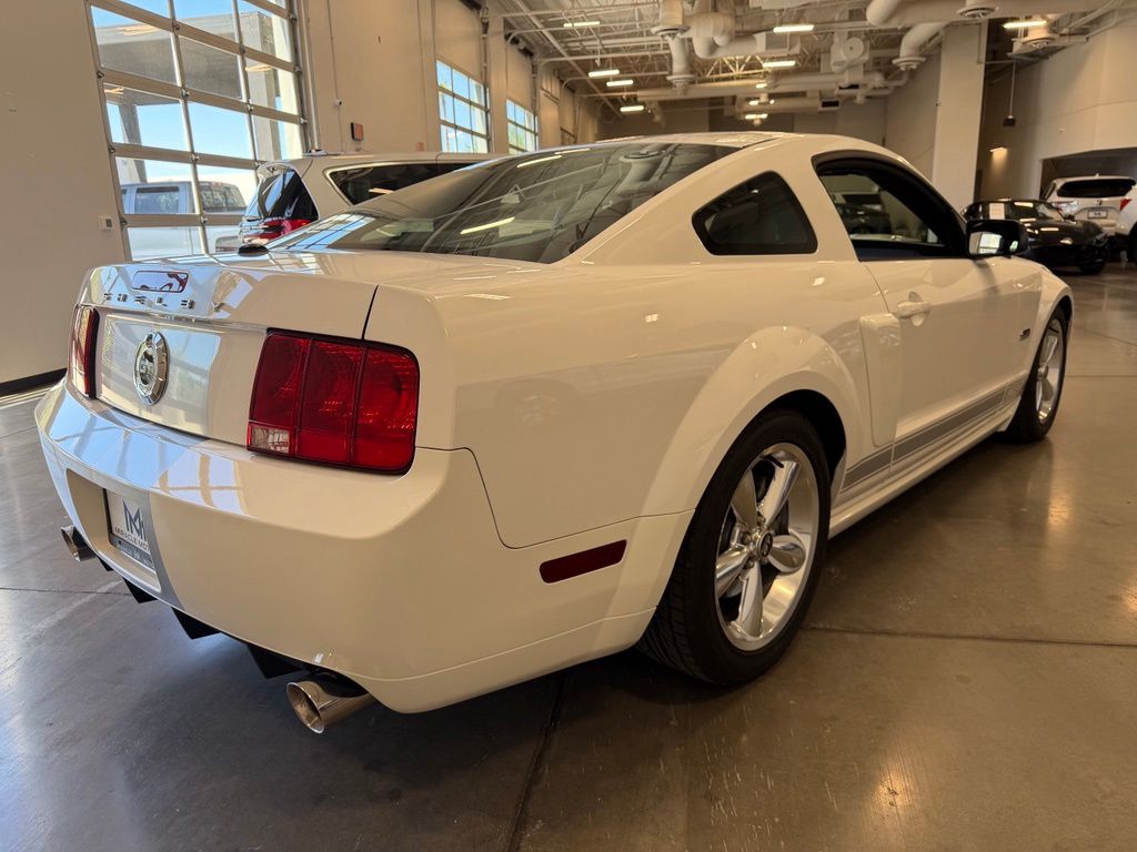 Photo 5 of this Ford Mustang