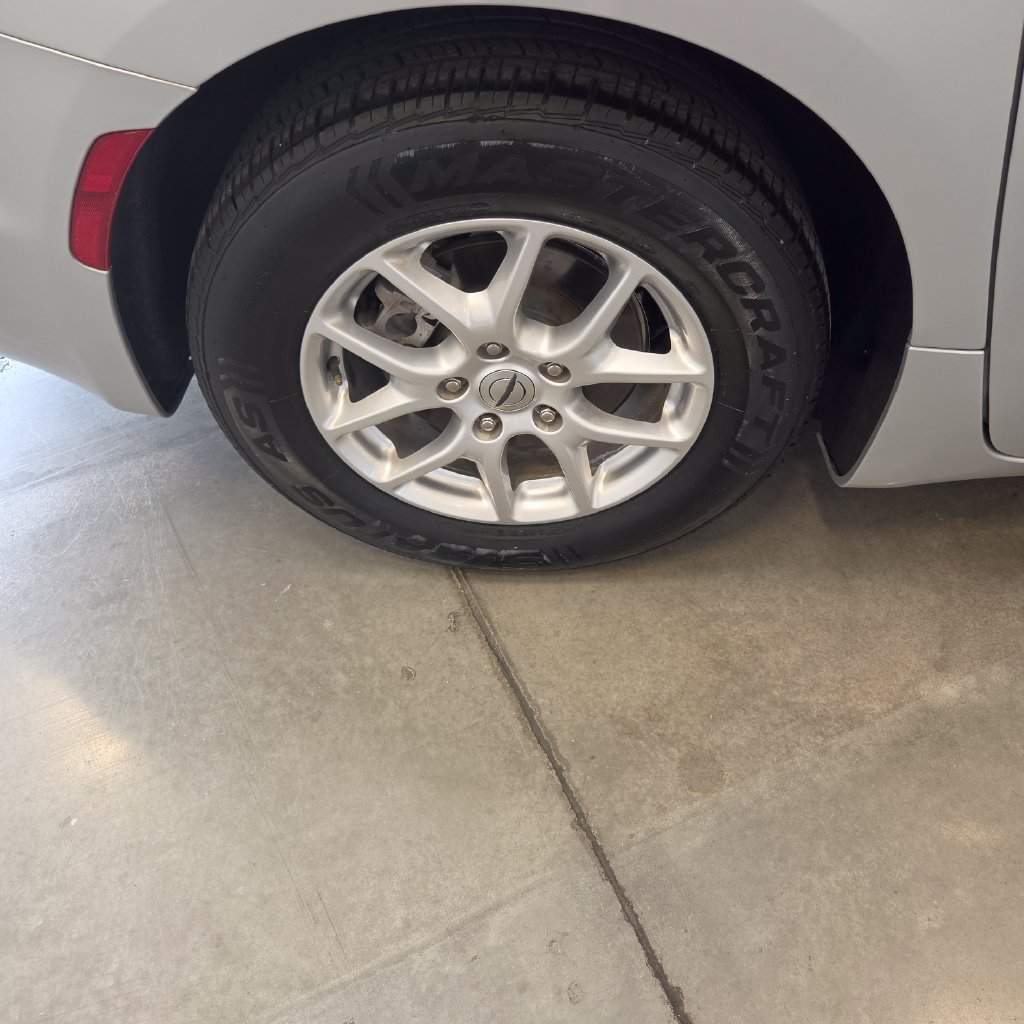 Photo 24 of this Chrysler Pacifica