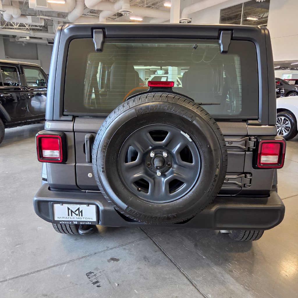Photo 6 of this Jeep Wrangler