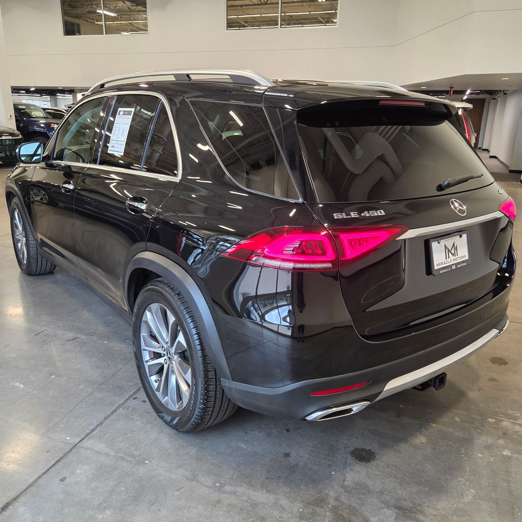 Photo 3 of this Mercedes-Benz GLE 450