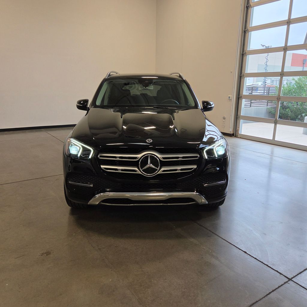 Photo 8 of this Mercedes-Benz GLE 450