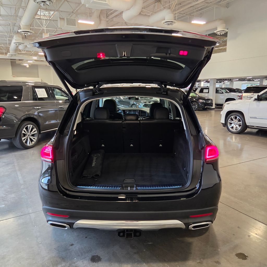 Photo 15 of this Mercedes-Benz GLE 450
