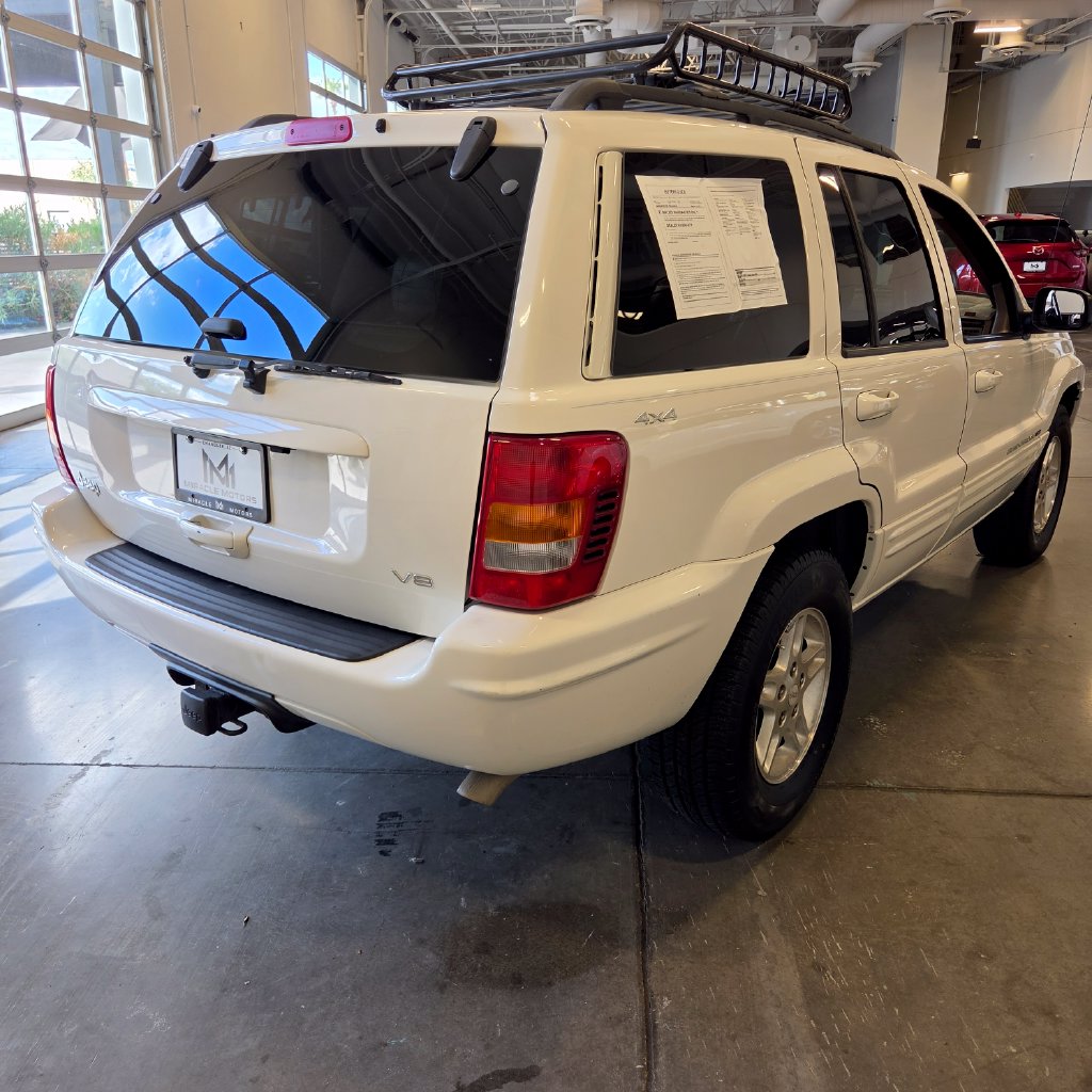 Photo 4 of this Jeep Grand Cherokee