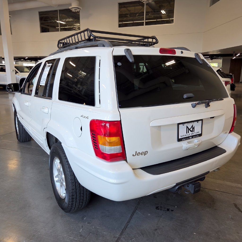 Photo 7 of this Jeep Grand Cherokee