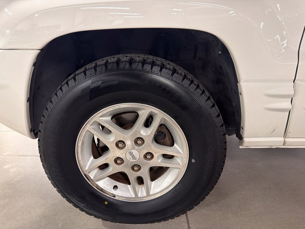 Photo 24 of this Jeep Grand Cherokee