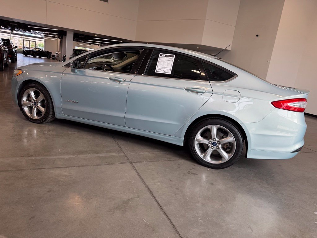 Photo 8 of this Ford Fusion