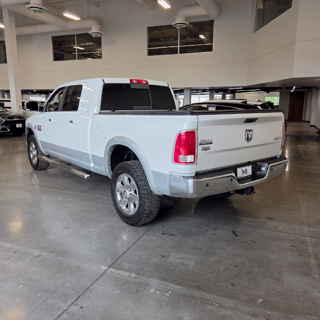 Photo 3 of this Ram 3500