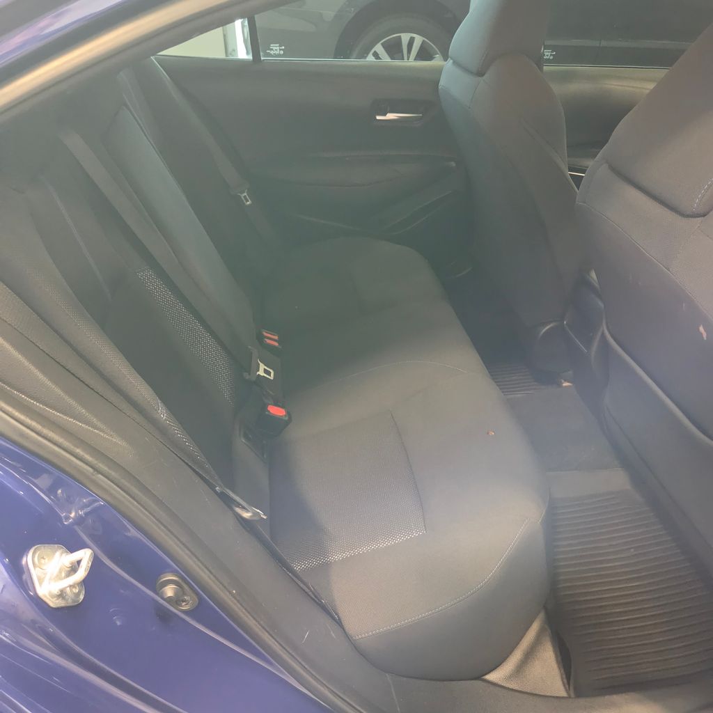 Photo 16 of this Toyota Corolla