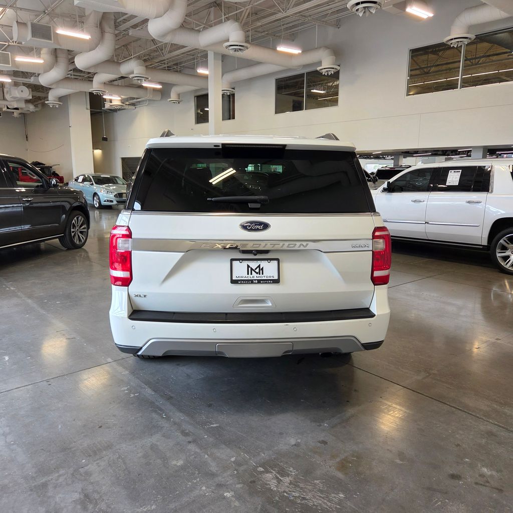 Photo 4 of this Ford Expedition Max