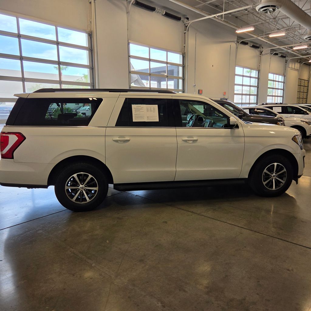 Photo 6 of this Ford Expedition Max