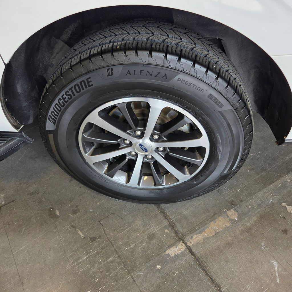 Photo 25 of this Ford Expedition Max