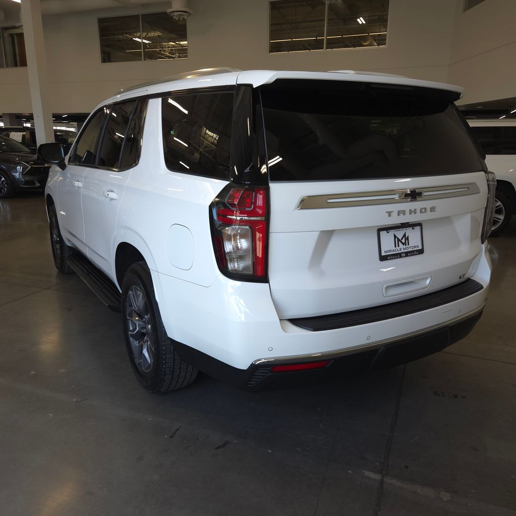 Photo 3 of this Chevrolet Tahoe
