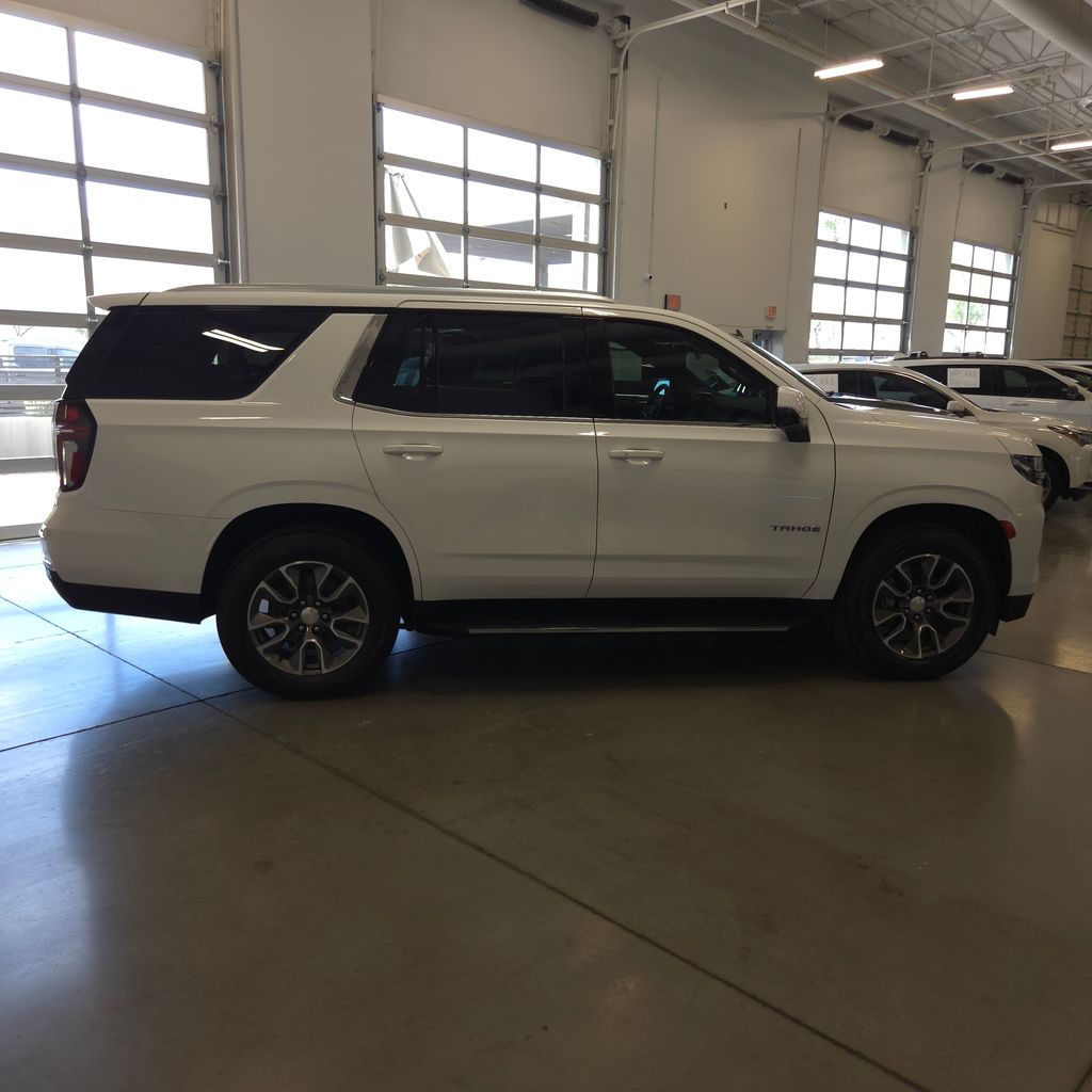 Photo 6 of this Chevrolet Tahoe