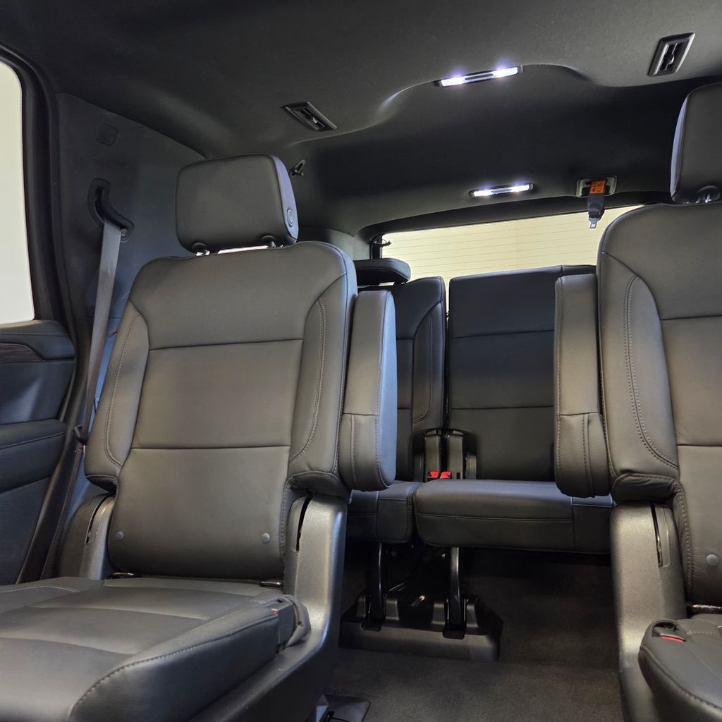 Photo 25 of this Chevrolet Tahoe