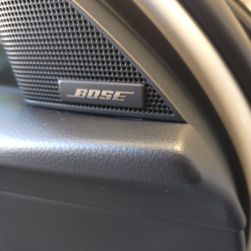 Photo 16 of this Mazda CX-70 PHEV