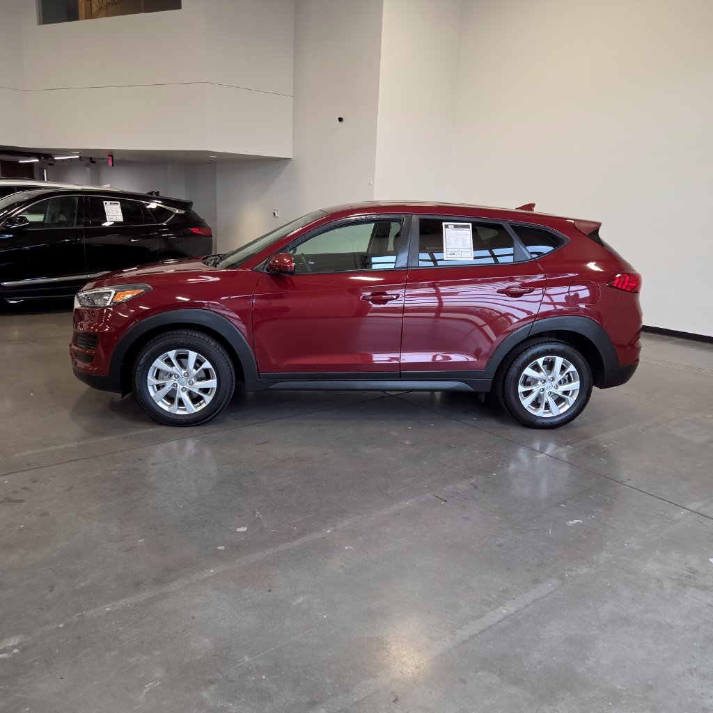Photo 2 of this Hyundai Tucson