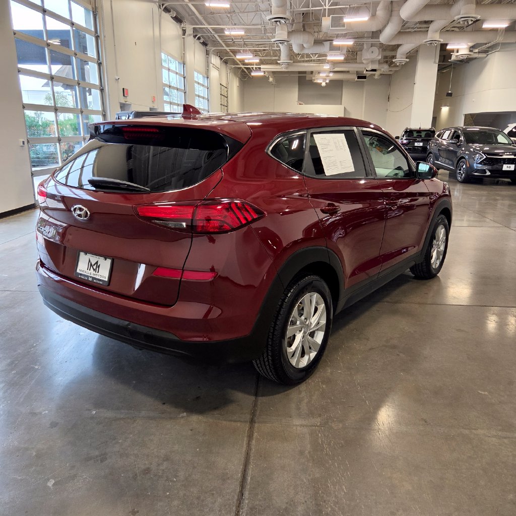 Photo 5 of this Hyundai Tucson